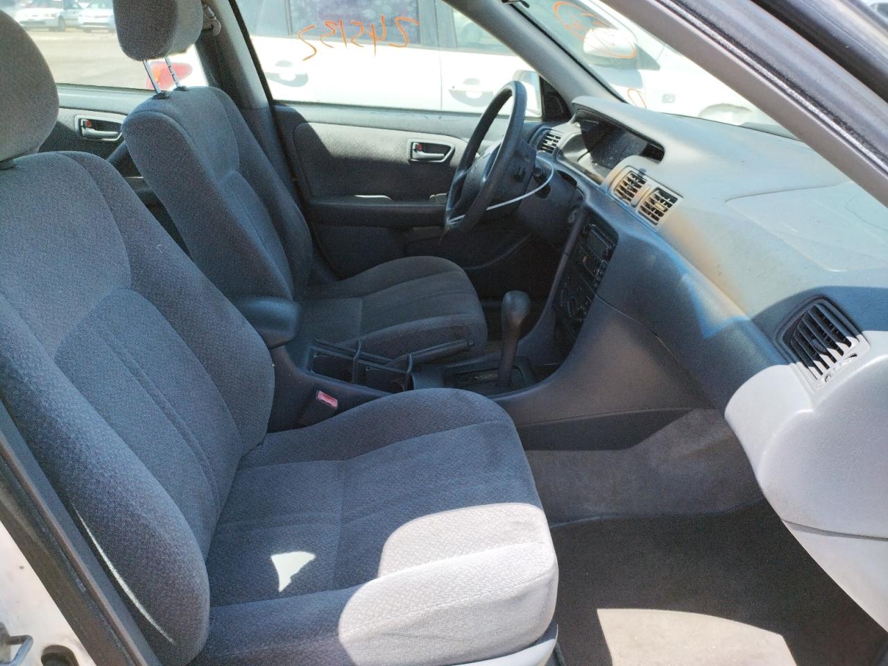 Photo 5 from auction – 2000 TOYOTA CAMRY CE with VIN JT2BG22K5Y0405418