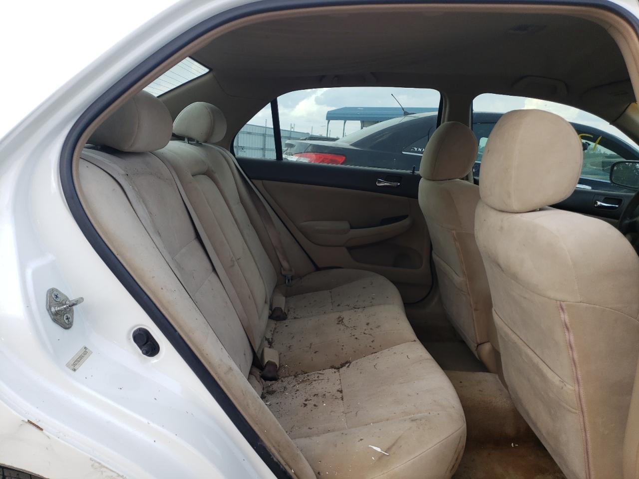 Photo 6 from auction – 2003 HONDA ACCORD LX with VIN 1HGCM56333A024079