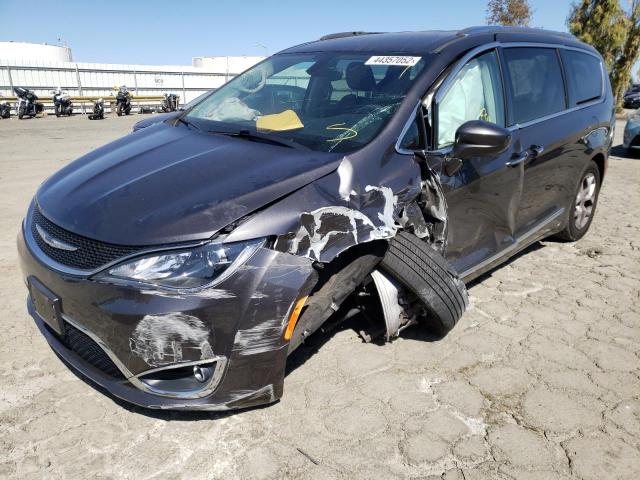 Photo 2 from auction – 2017 CHRYSLER PACIFICA T with VIN 2C4RC1EG3HR656270