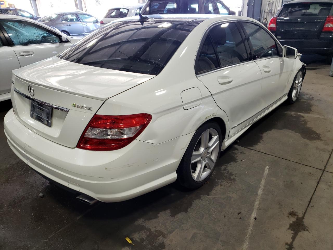 Photo 4 from auction – 2011 MERCEDES-BENZ C 300 4MAT with VIN WDDGF8BB2BR169161