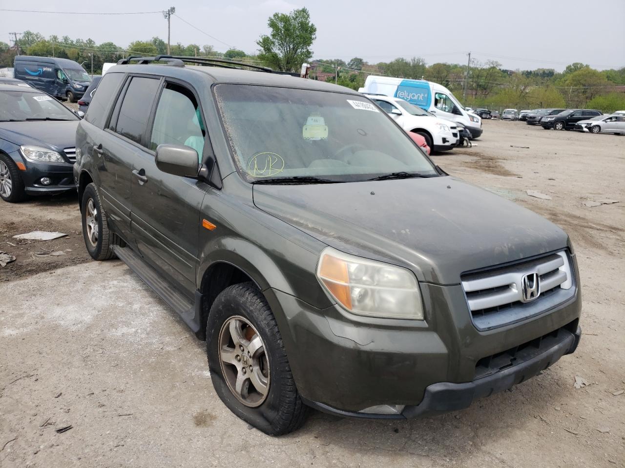 HONDA PILOT EX 2006 with VIN 5FNYF18496B024256 - Photo from auction