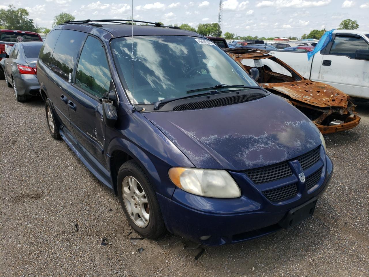 DODGE GRAND CARA 2004 with VIN 2D4GP44L84R615805 - Photo from auction