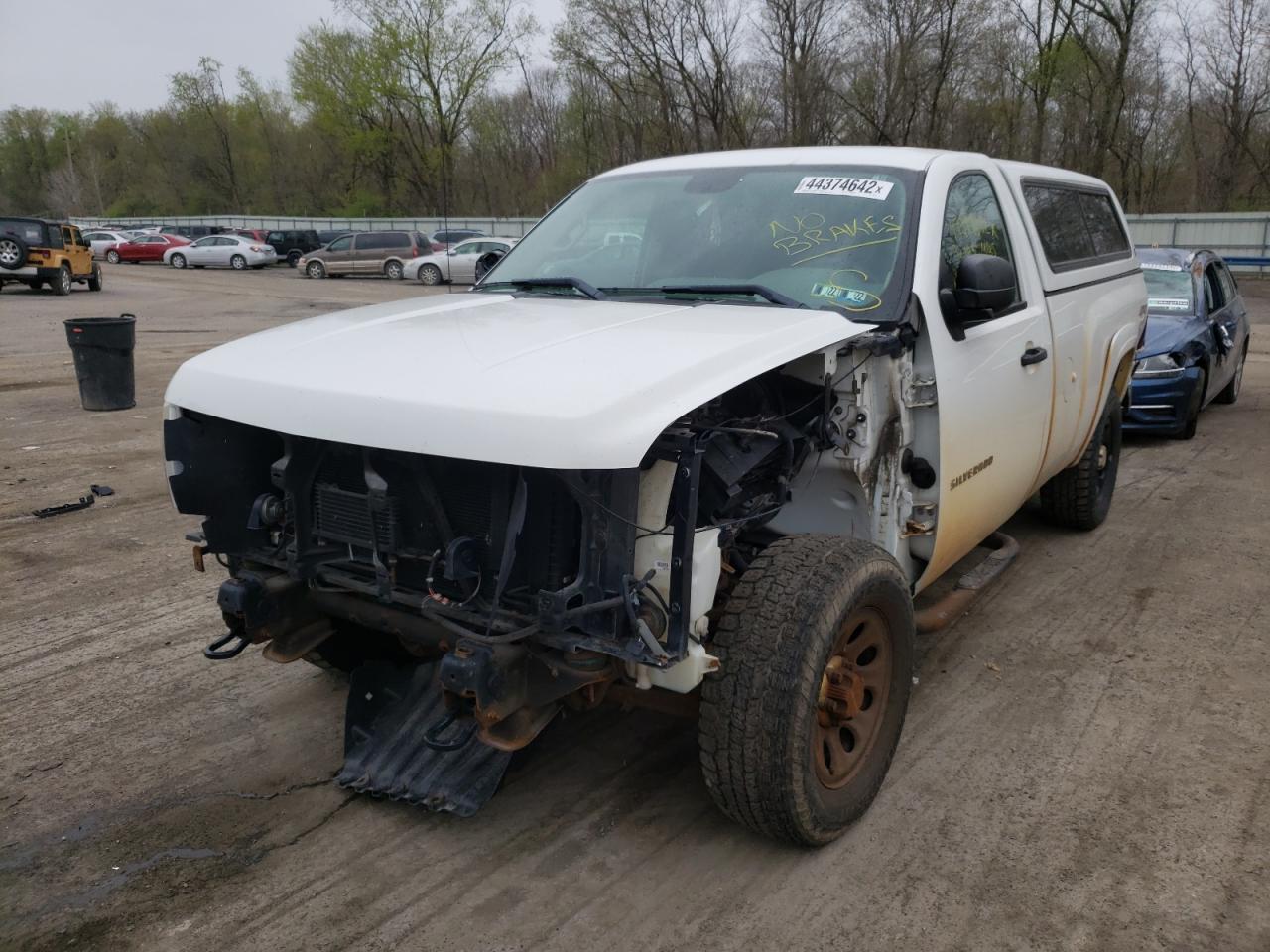 Photo 2 from auction – 2011 CHEVROLET SILVERADO with VIN 1GCNKPE00BF145167