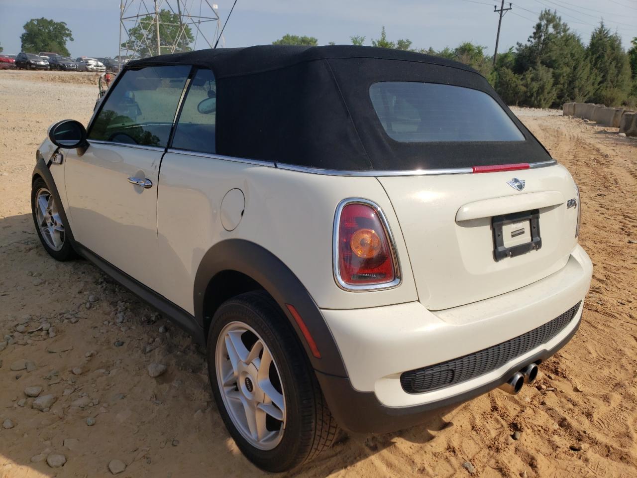Photo 3 from auction – 2009 MINI COOPER S with VIN WMWMS33589TY08142