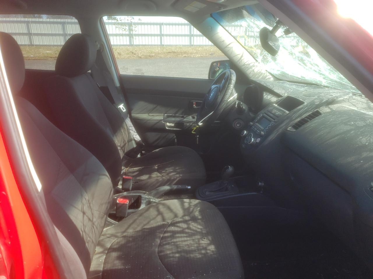 Photo 5 from auction – 2013 KIA SOUL with VIN KNDJT2A53D7510079