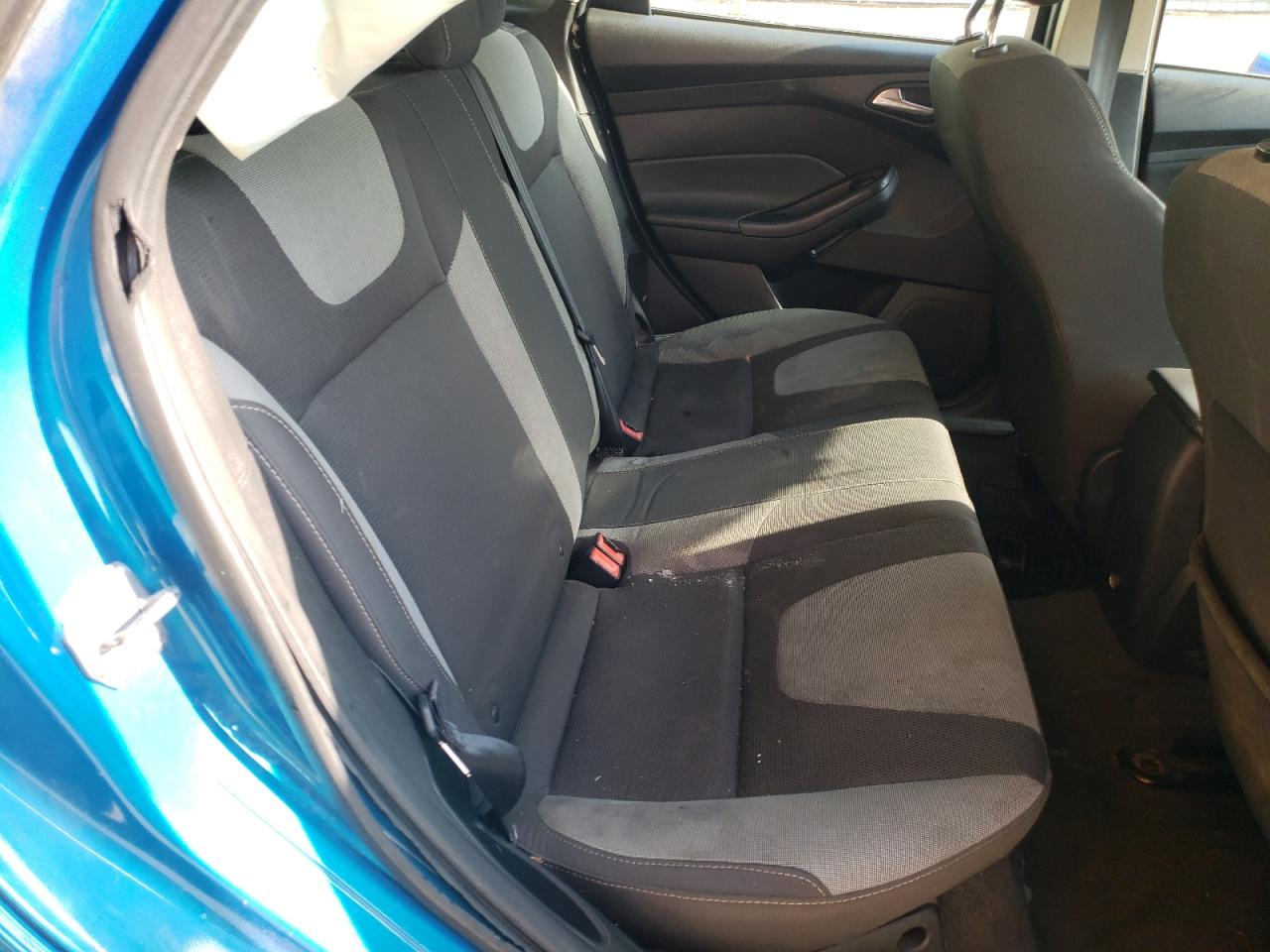 Photo 6 from auction – 2012 FORD FOCUS with VIN 1FAHP3F22CL230656
