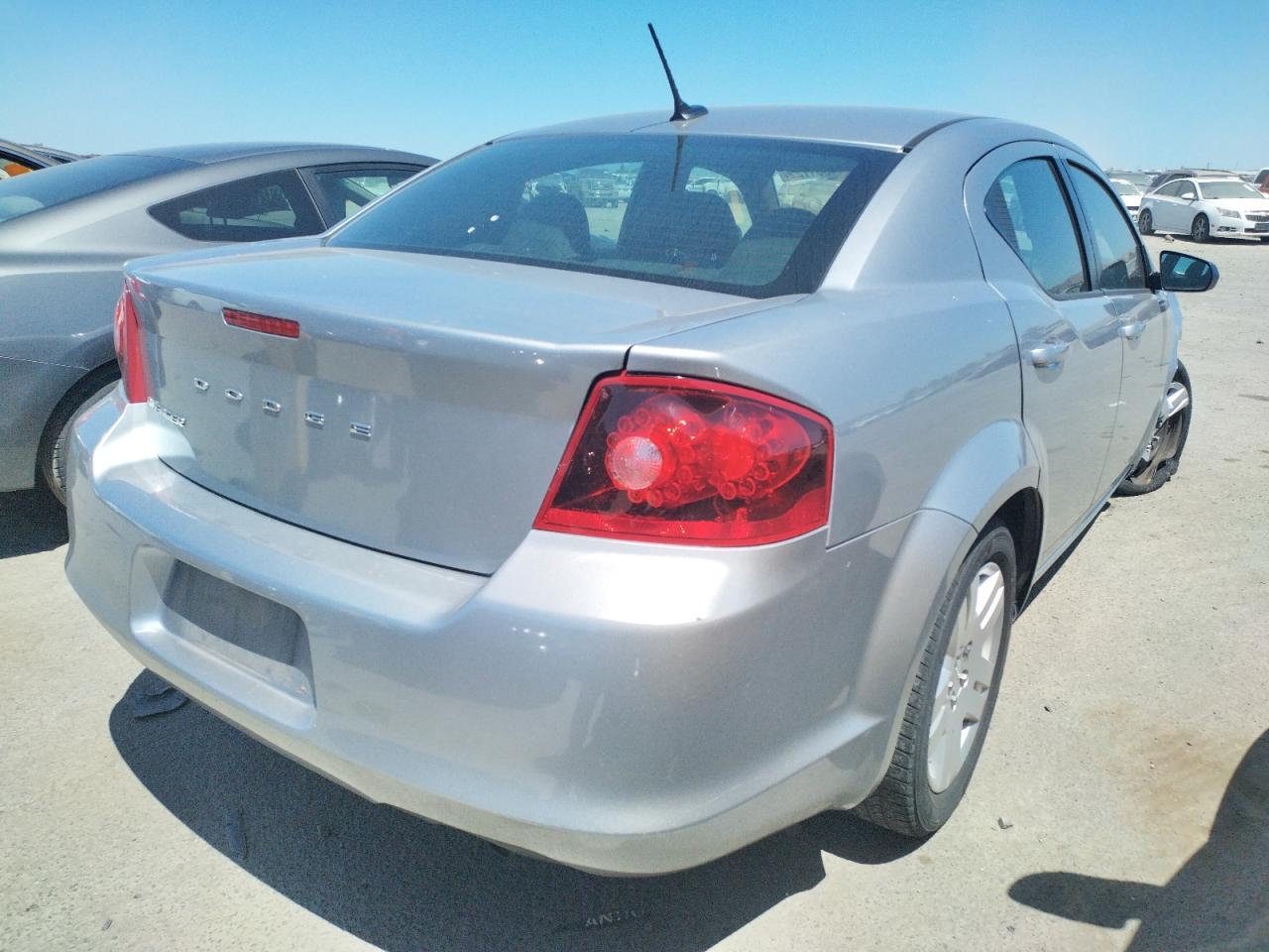 Photo 4 from auction – 2014 DODGE AVENGER SE with VIN 1C3CDZAB0EN155670