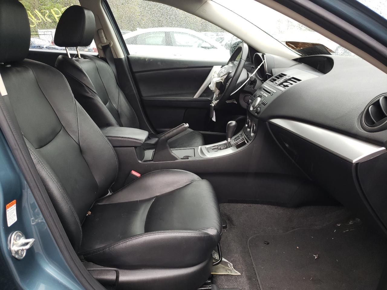 Photo 5 from auction – 2011 MAZDA 3 S with VIN JM1BL1M67B1464968