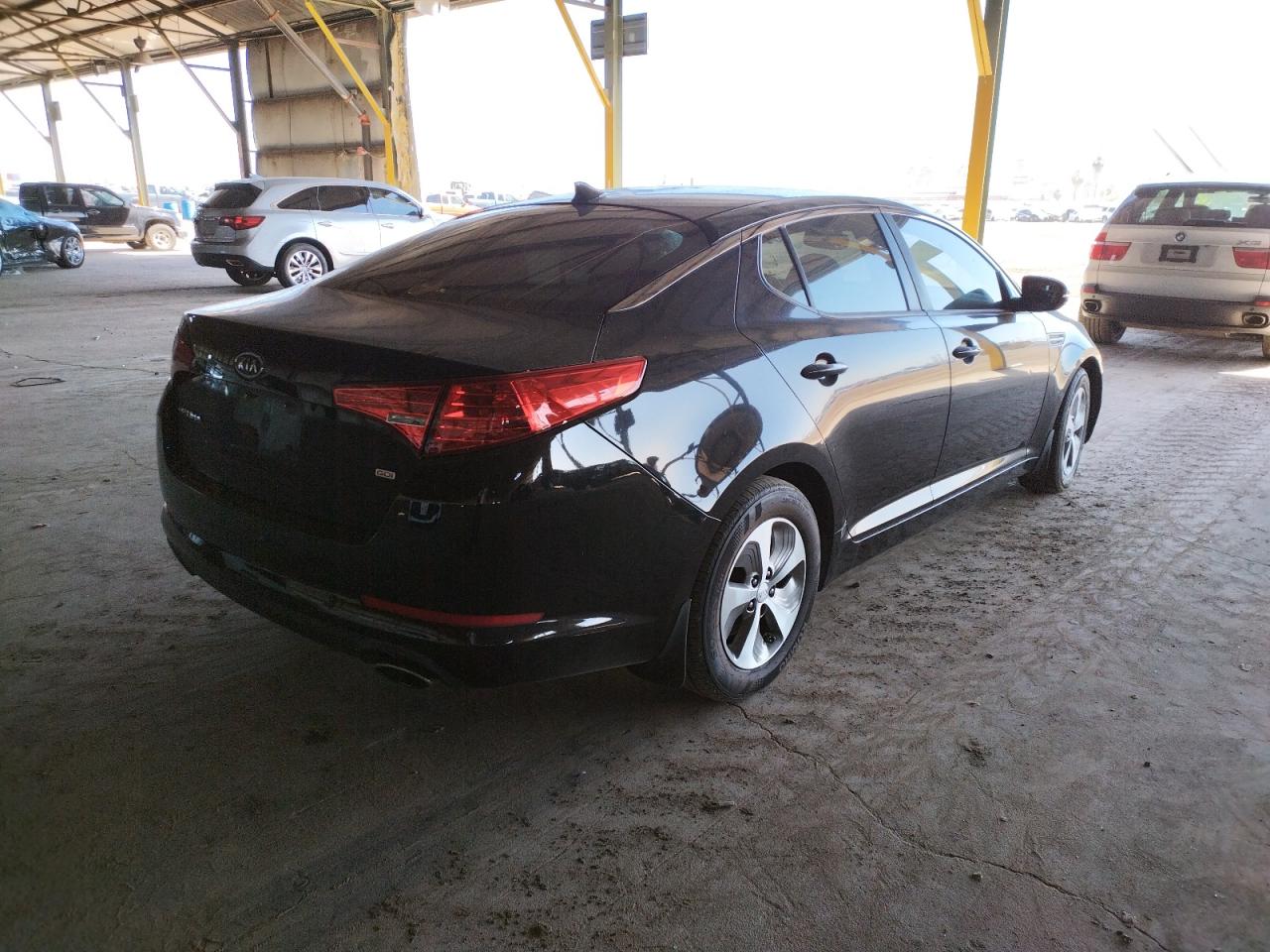Photo 4 from auction – 2011 KIA OPTIMA LX with VIN KNAGM4A72B5137210