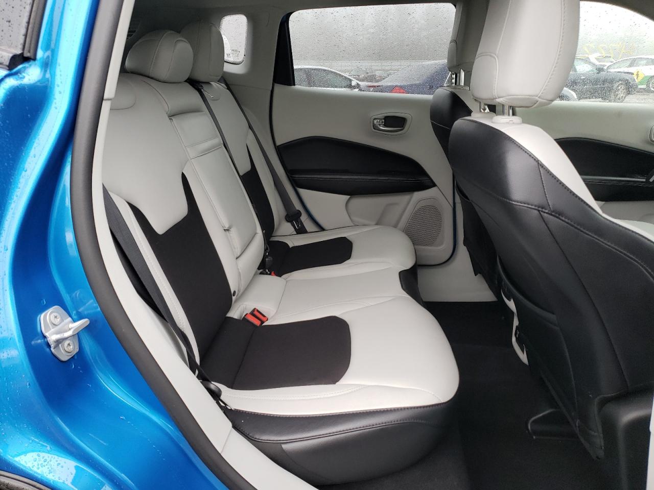 Photo 6 from auction – 2017 JEEP COMPASS LA with VIN 3C4NJDBB5HT631883