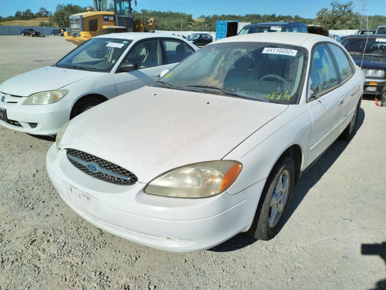 Photo 2 from auction – 2002 FORD TAURUS SES with VIN 1FAFP55U62A190582
