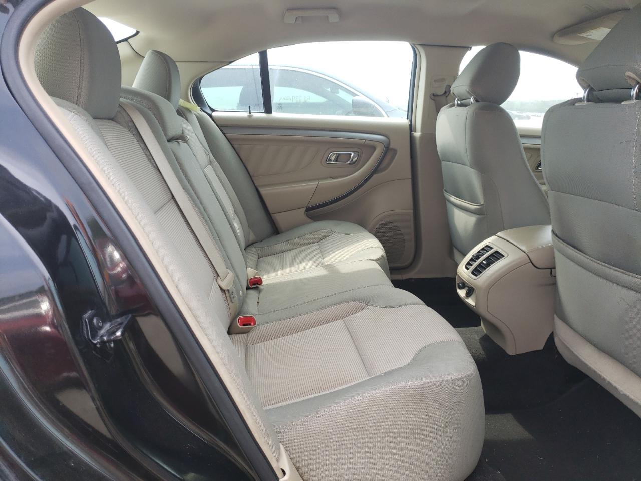 Photo 6 from auction – 2013 FORD TAURUS SEL with VIN 1FAHP2E83DG137655
