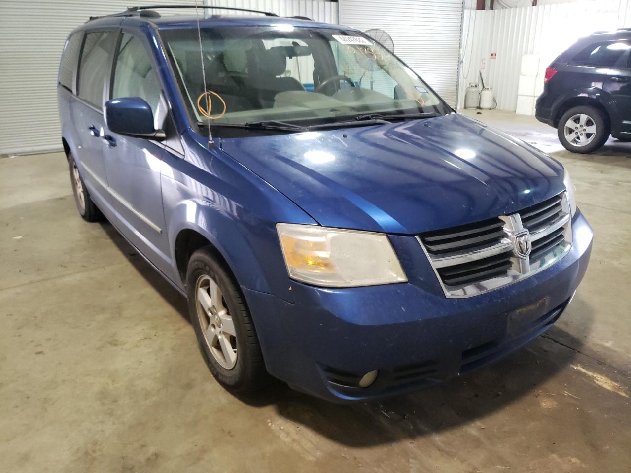 DODGE GRAND CARA 2010 with VIN 2D4RN5D16AR191331 - Photo from auction