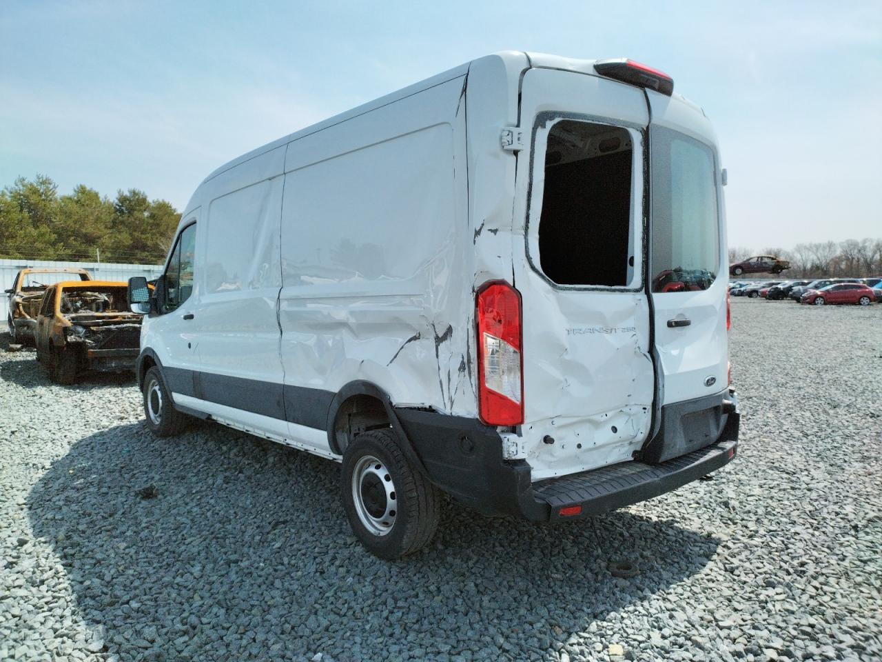 Photo 3 from auction – 2020 FORD TRANSIT T- with VIN 1FTBR1C83LKB67807