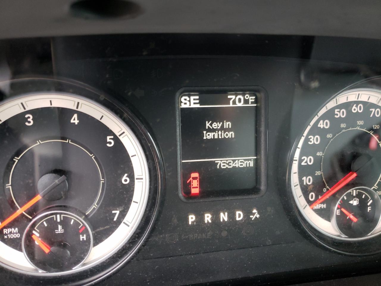 Photo 8 from auction – 2016 RAM 1500 ST with VIN 3C6JR7AG2GG169030