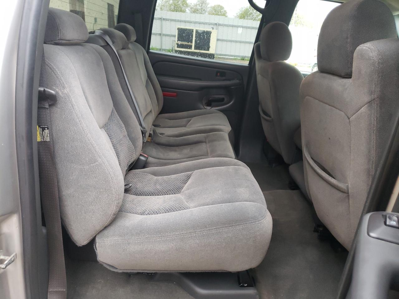 Photo 6 from auction – 2005 CHEVROLET SILVERADO with VIN 2GCEK13T551314671