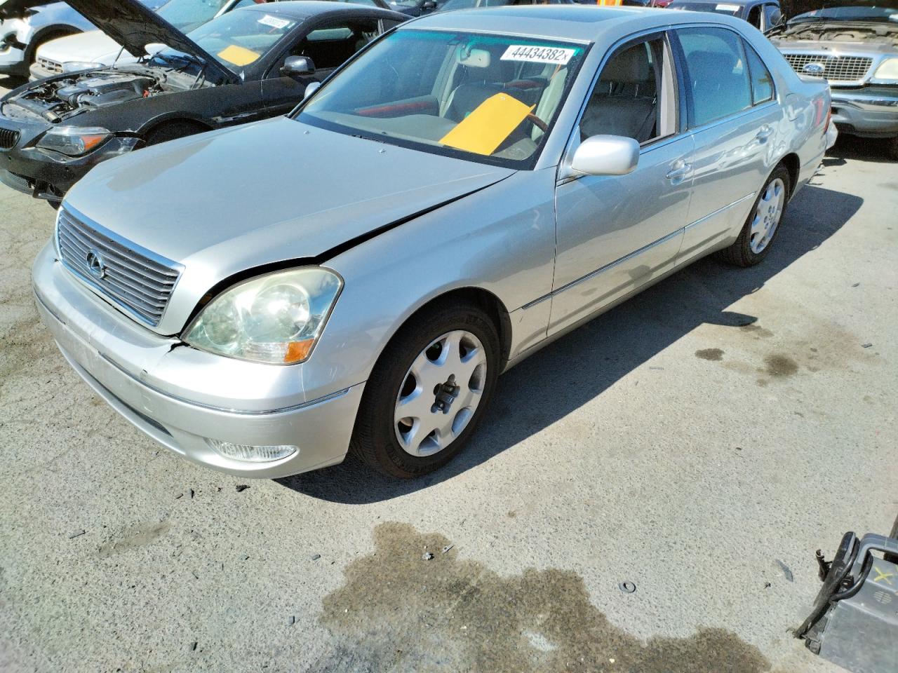 Photo 2 from auction – 2001 LEXUS LS 430 with VIN JTHBN30F910005472