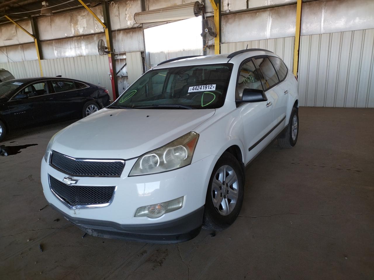 Photo 2 from auction – 2011 CHEVROLET TRAVERSE L with VIN 1GNKRFED9BJ398939