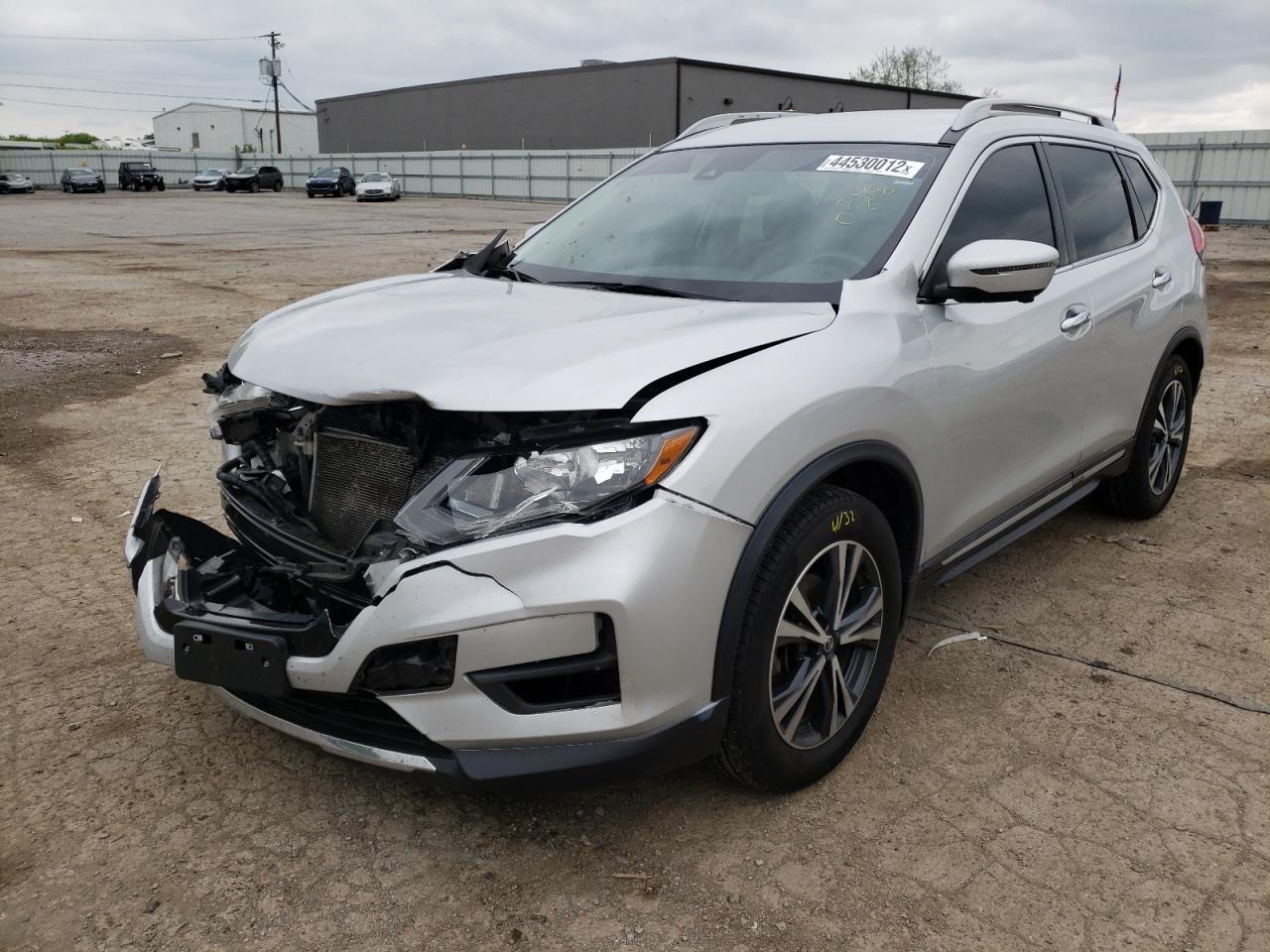 Photo 2 from auction – 2017 NISSAN ROGUE S with VIN 5N1AT2MT4HC784846