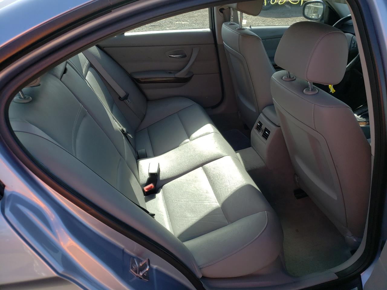 Photo 6 from auction – 2011 BMW 328 I SULE with VIN WBAPH5C51BA441755