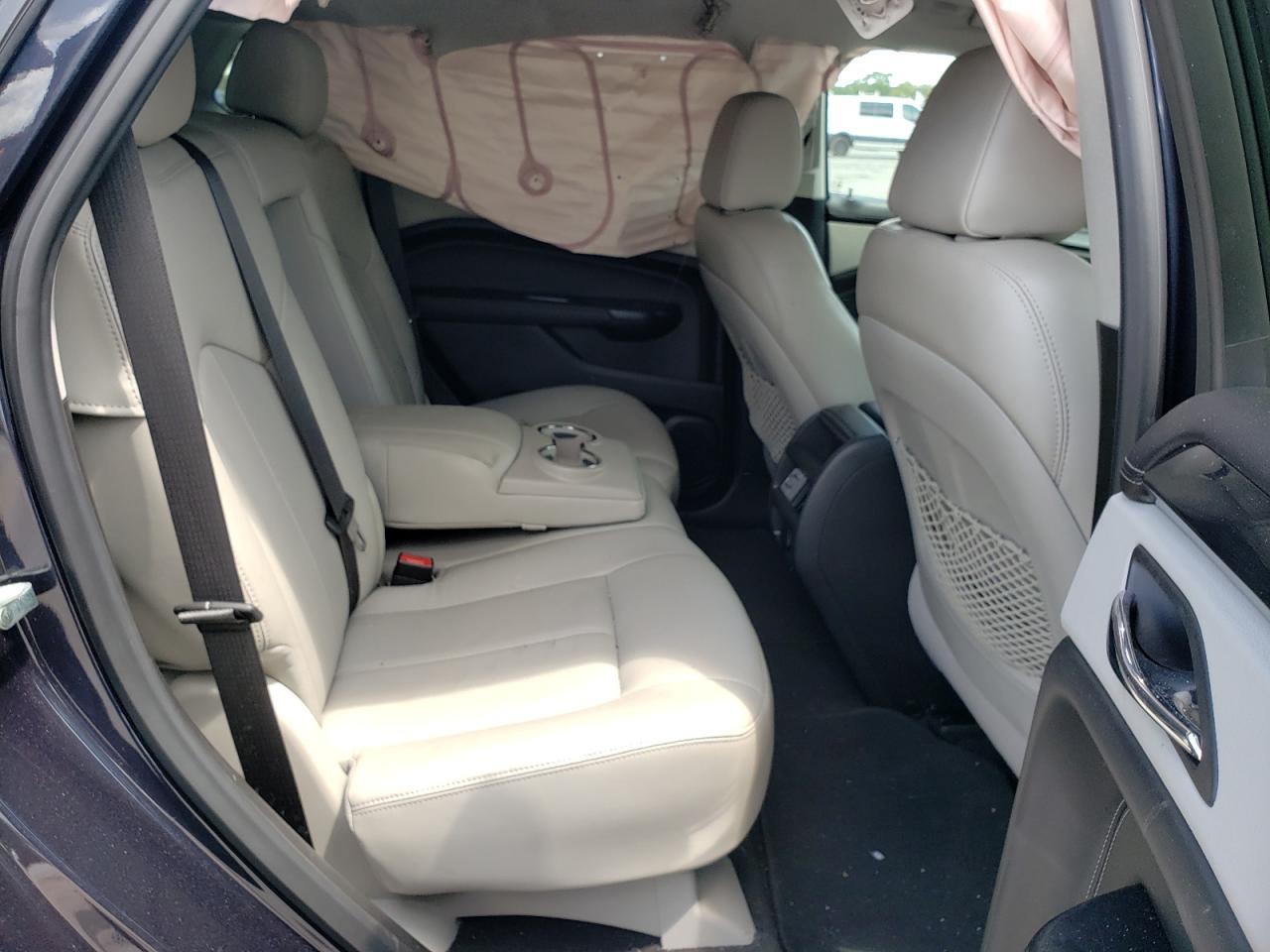 Photo 6 from auction – 2015 CADILLAC SRX with VIN 3GYFNAE34FS528687