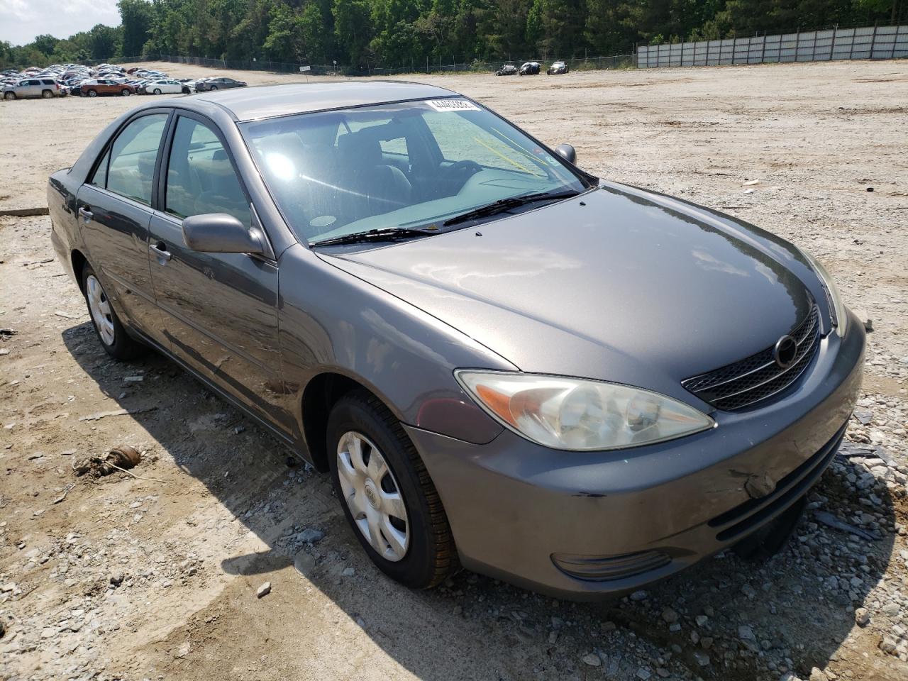 TOYOTA CAMRY LE 2002 with VIN 4T1BE32K12U546162 - Photo from auction