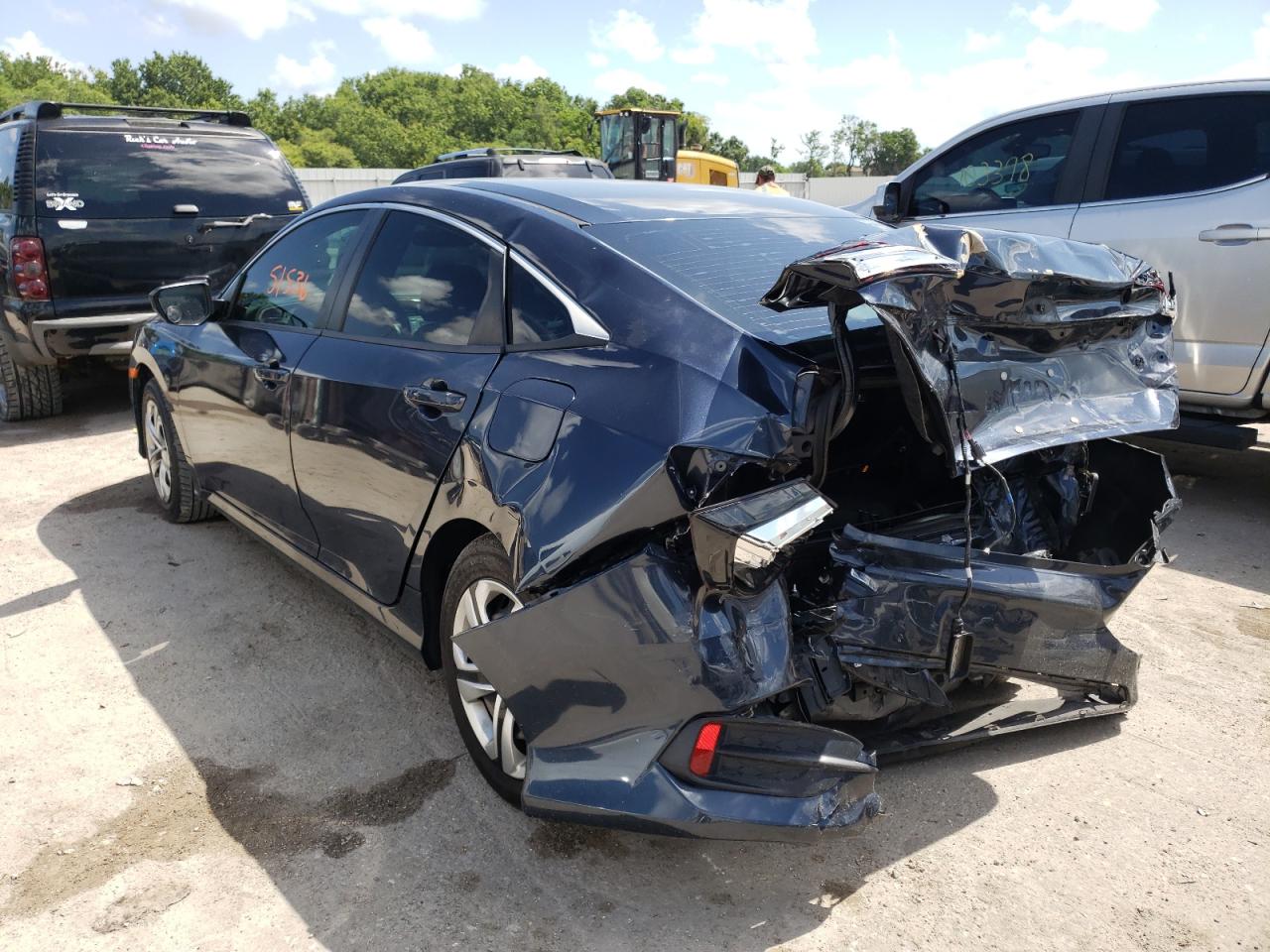 Photo 3 from auction – 2017 HONDA CIVIC LX with VIN 19XFC2F55HE062206