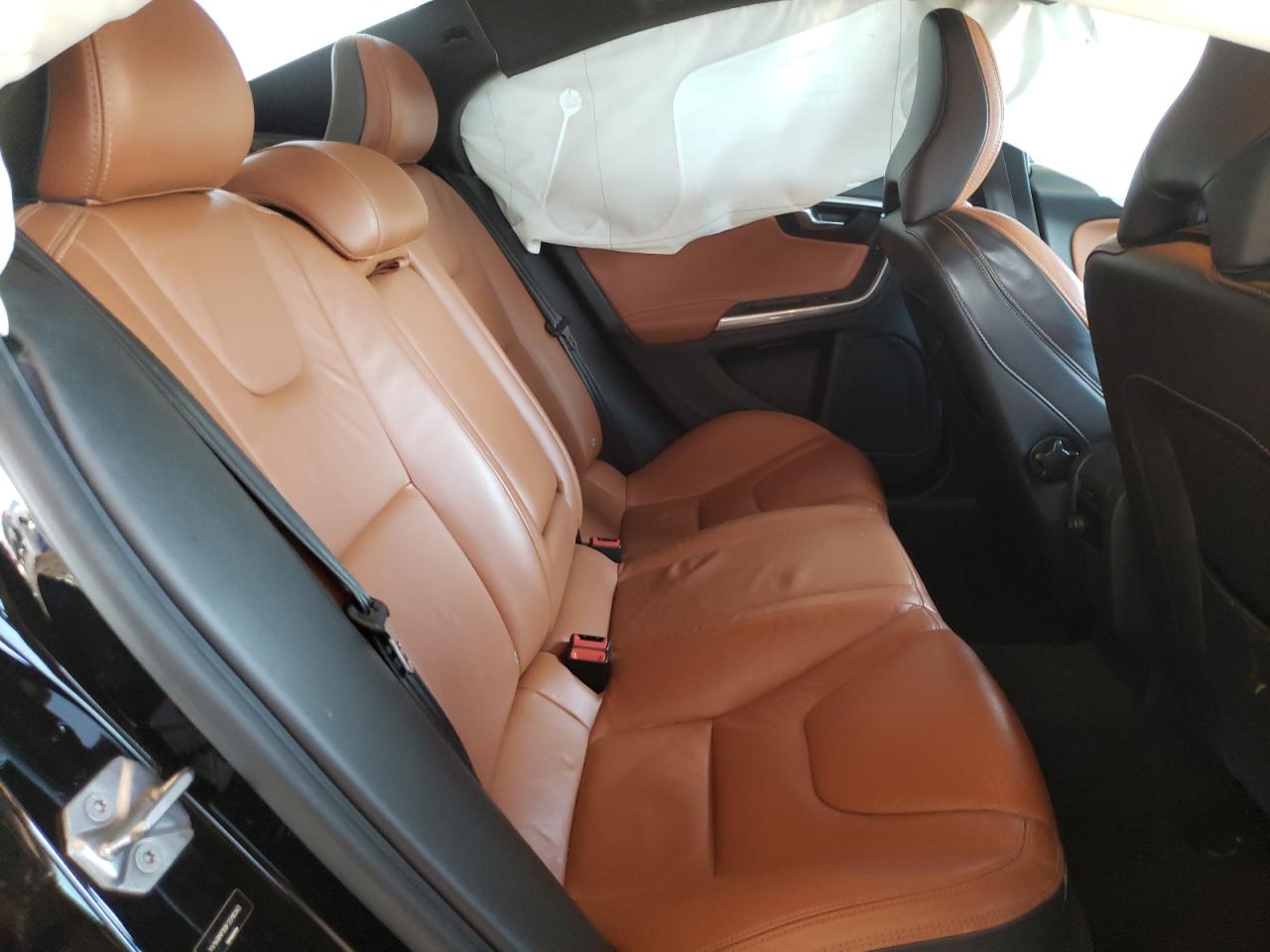 Photo 6 from auction – 2015 VOLVO S60 PREMIE with VIN YV149MFB9F2318343