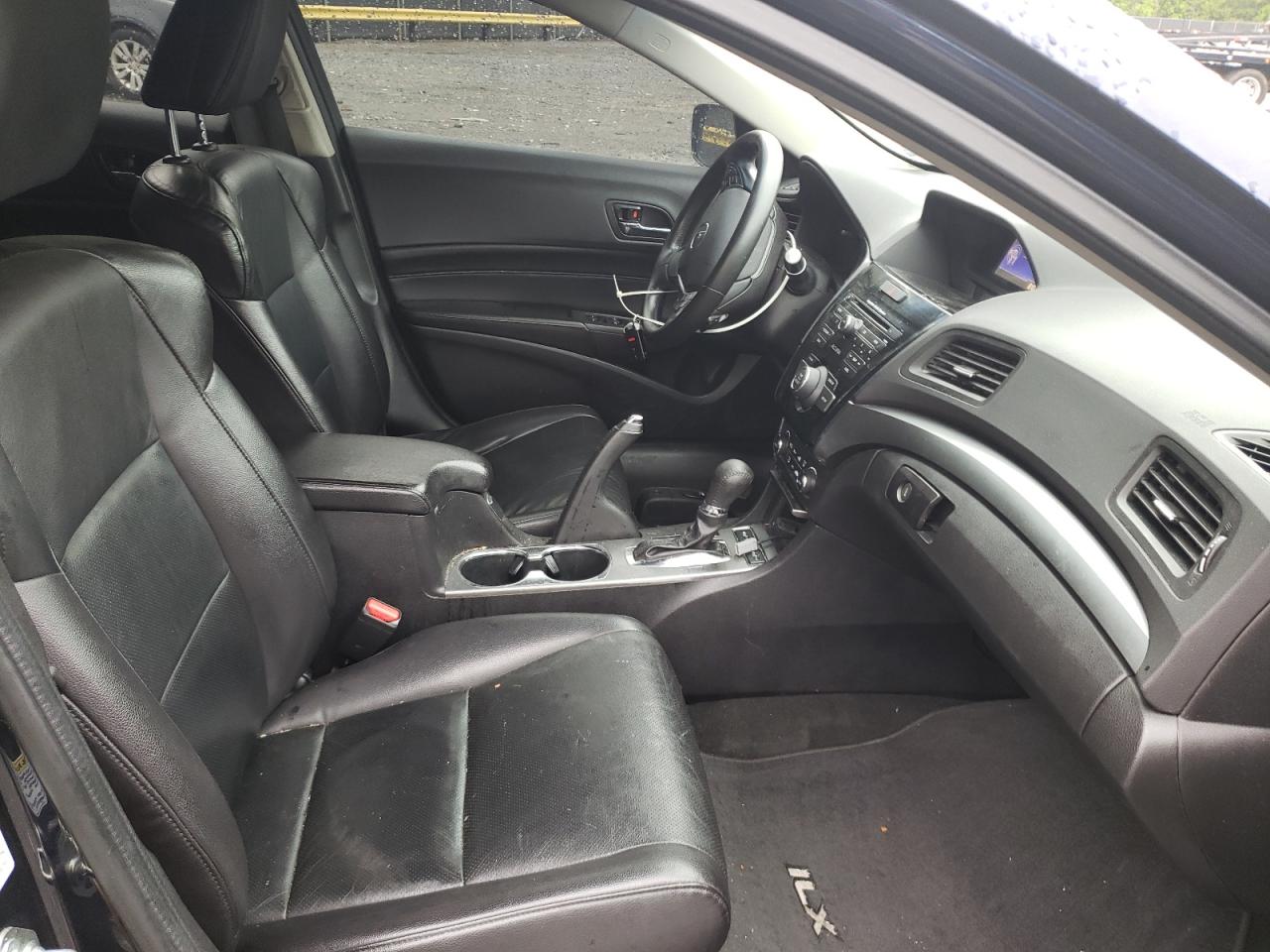 Photo 5 from auction – 2015 ACURA ILX 20 PRE with VIN 19VDE1F51FE009360