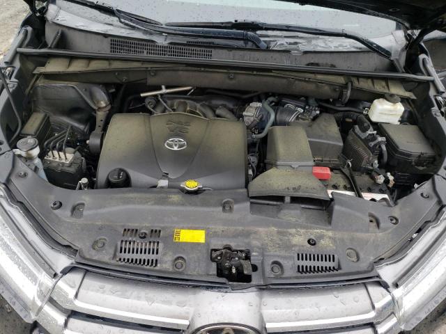 Photo 7 from auction – 2017 TOYOTA HIGHLANDER with VIN 5TDDZRFH4HS368554