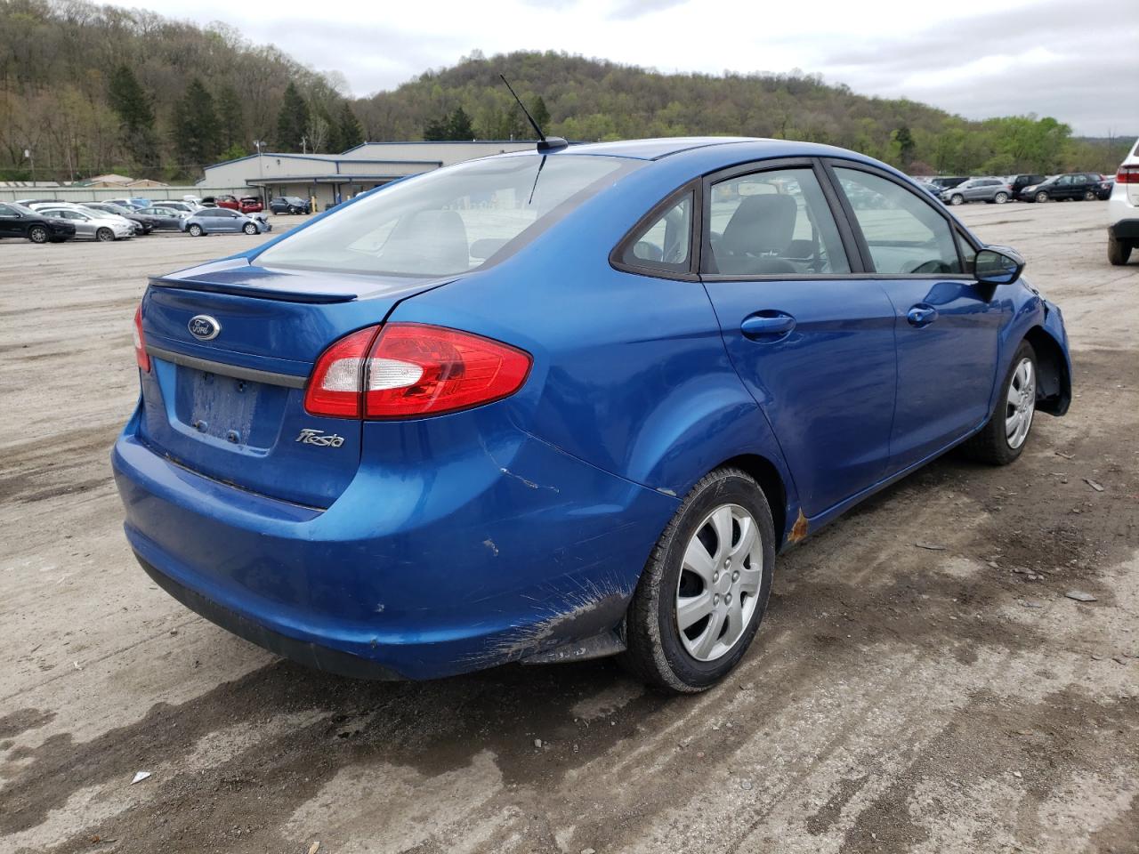 Photo 4 from auction – 2011 FORD FIESTA S with VIN 3FADP4AJXBM232882