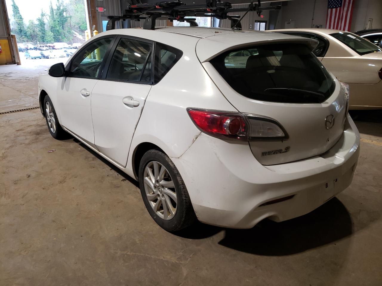 Photo 3 from auction – 2012 MAZDA 3 I with VIN JM1BL1L83C1635607