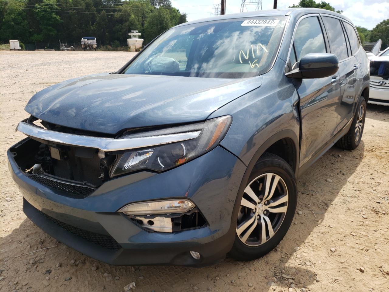 Photo 2 from auction – 2018 HONDA PILOT EXL with VIN 5FNYF5H63JB028515