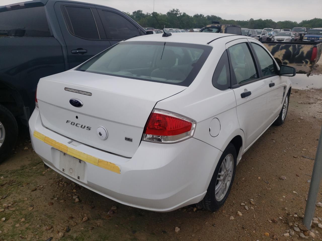 Zdjęcie 4 z aukcji – 2008 FORD FOCUS SE z VIN 1FAHP35N58W241569