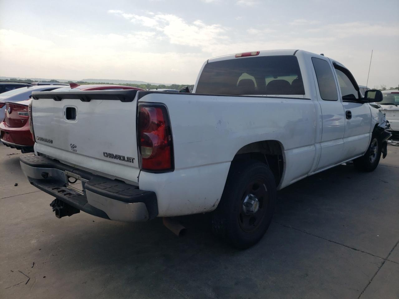 Photo 4 from auction – 2004 CHEVROLET SILVERADO with VIN 1GCEC19T64E386707