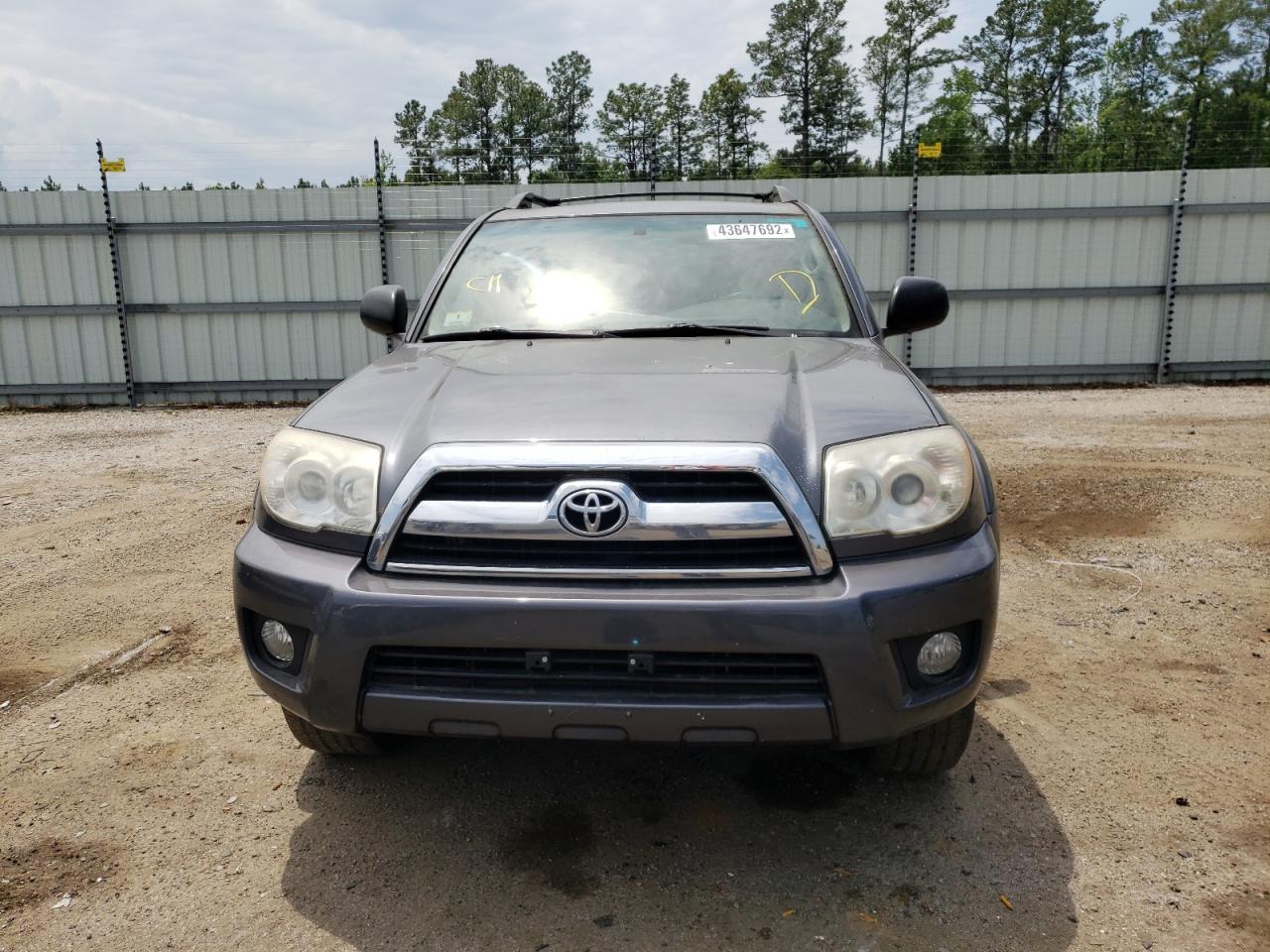 Photo 9 from auction – 2006 TOYOTA 4RUNNER SR with VIN JTEBU14R960088868