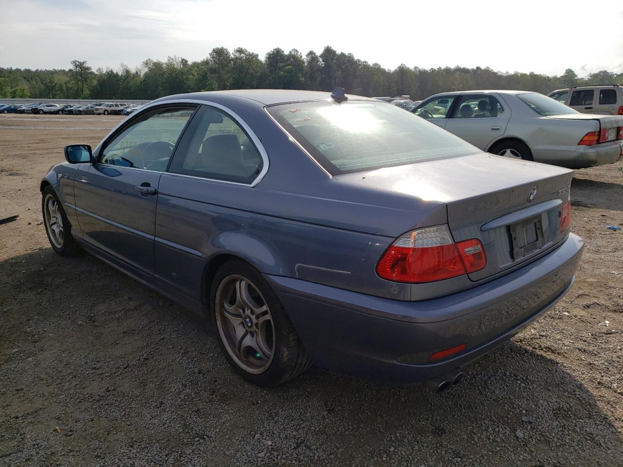 Photo 3 from auction – 2004 BMW 330 CI with VIN WBABD53454PD96383