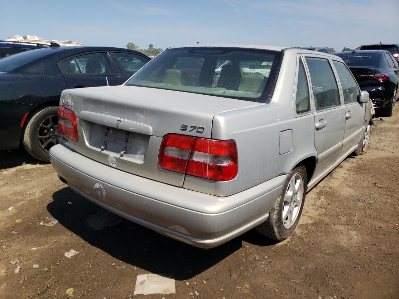 Photo 4 from auction – 2000 VOLVO S70 BASE with VIN YV1LS61J6Y2623991