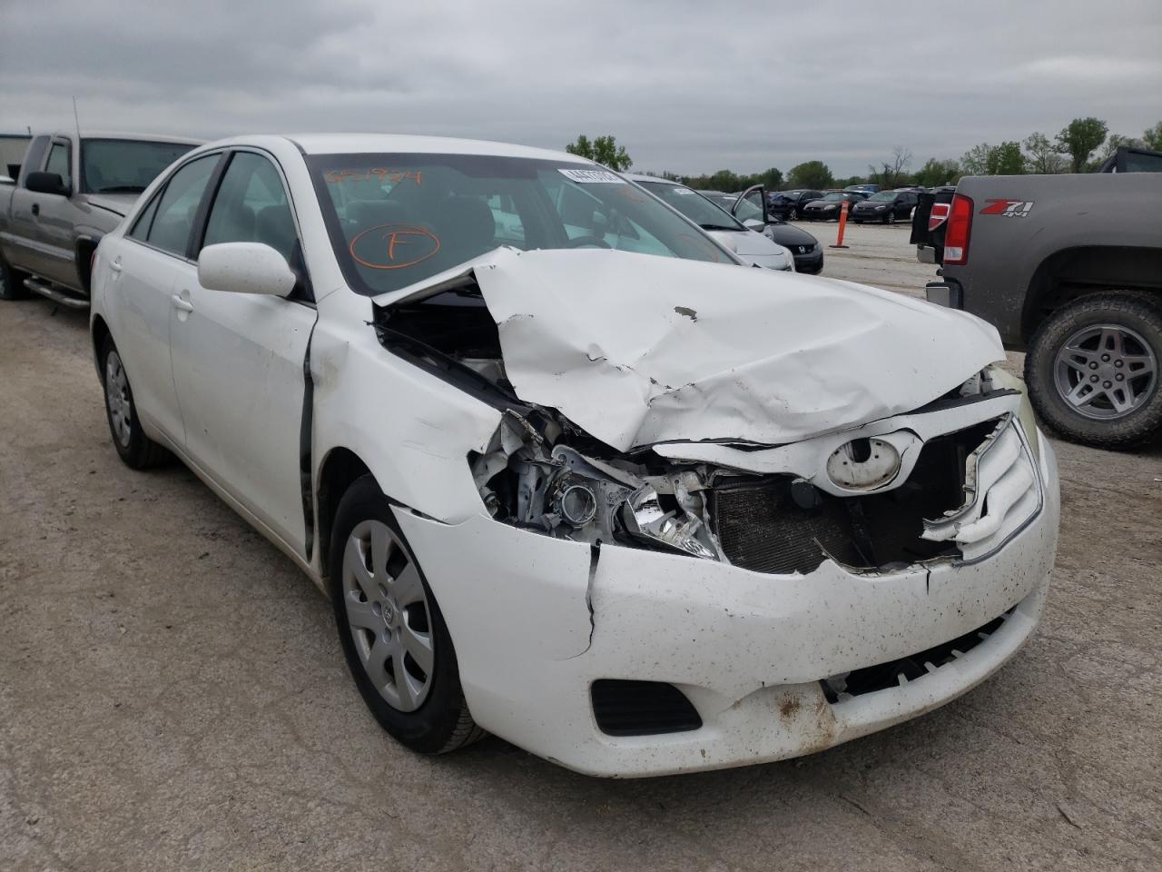 TOYOTA CAMRY BASE 2011 with VIN 4T1BF3EK1BU651924 - Photo from auction