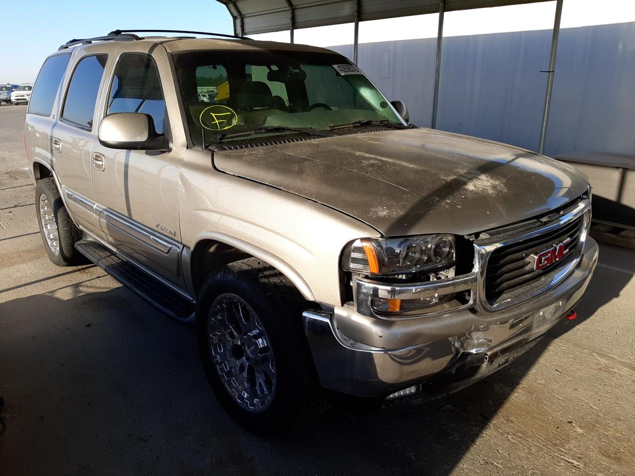 GMC YUKON 2000 with VIN 1GKEK13V4YJ158008 - Photo from auction