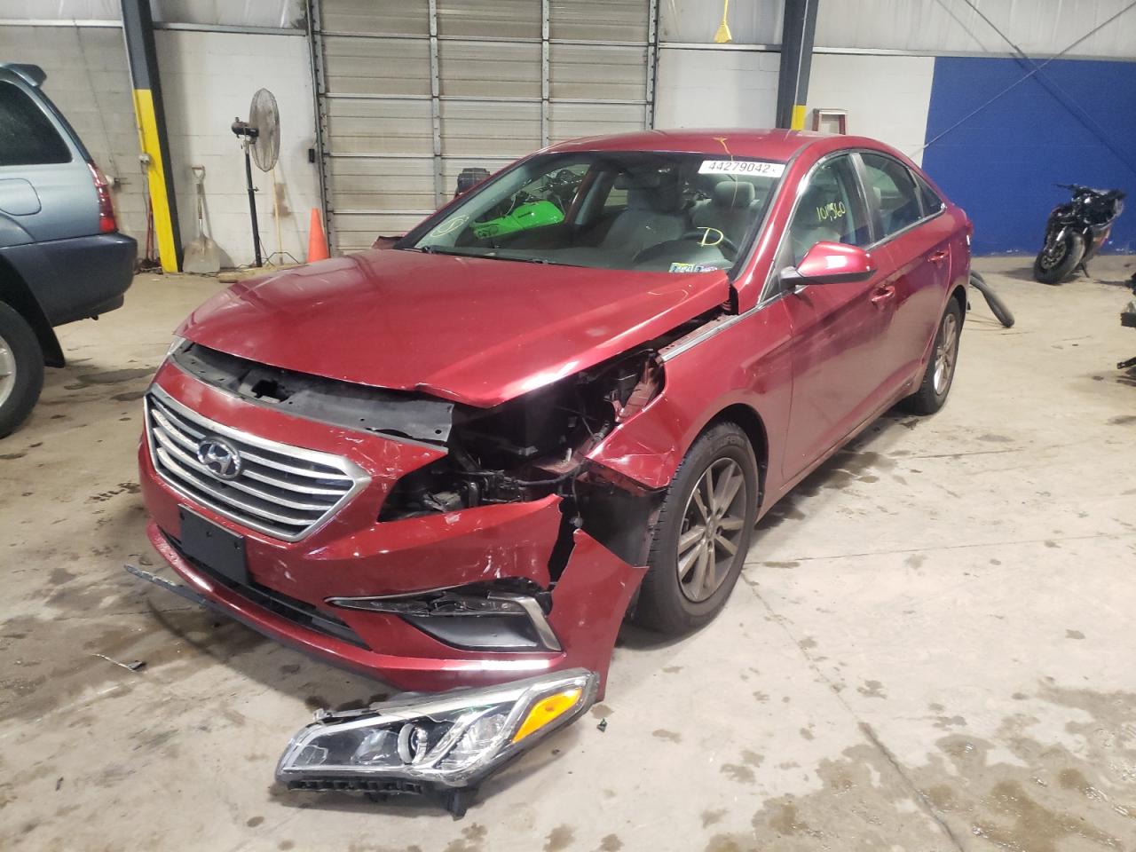 Photo 2 from auction – 2015 HYUNDAI SONATA SE with VIN 5NPE24AF0FH234094