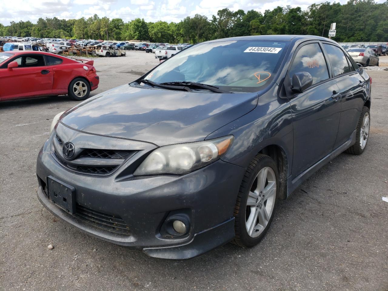 Photo 2 from auction – 2013 TOYOTA COROLLA S with VIN 2T1BU4EE3DC050573