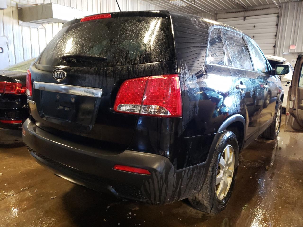 Photo 4 from auction – 2012 KIA SORENTO BA with VIN 5XYKT3A15CG247215