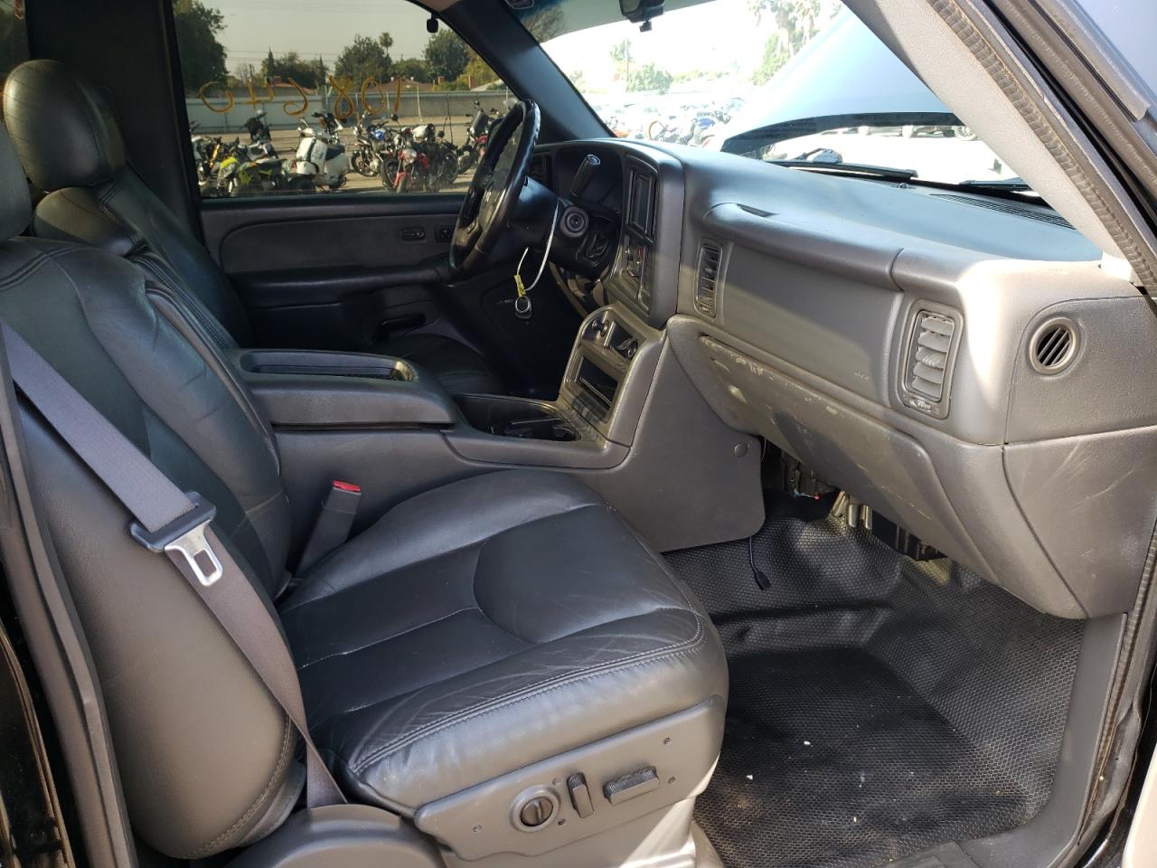Zdjęcie 5 z aukcji – 2005 CHEVROLET SILVERADO z VIN 1GCEC14VX5Z260708