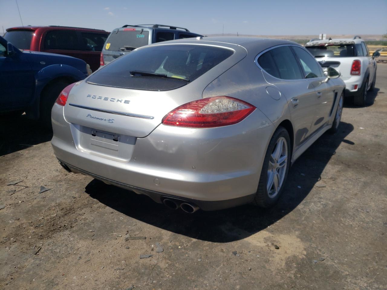 Photo 4 from auction – 2010 PORSCHE PANAMERA S with VIN WP0AB2A76AL063707