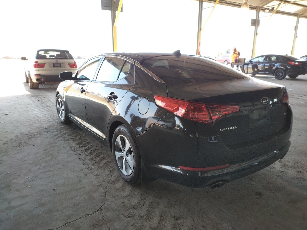 Photo 3 from auction – 2011 KIA OPTIMA LX with VIN KNAGM4A72B5137210