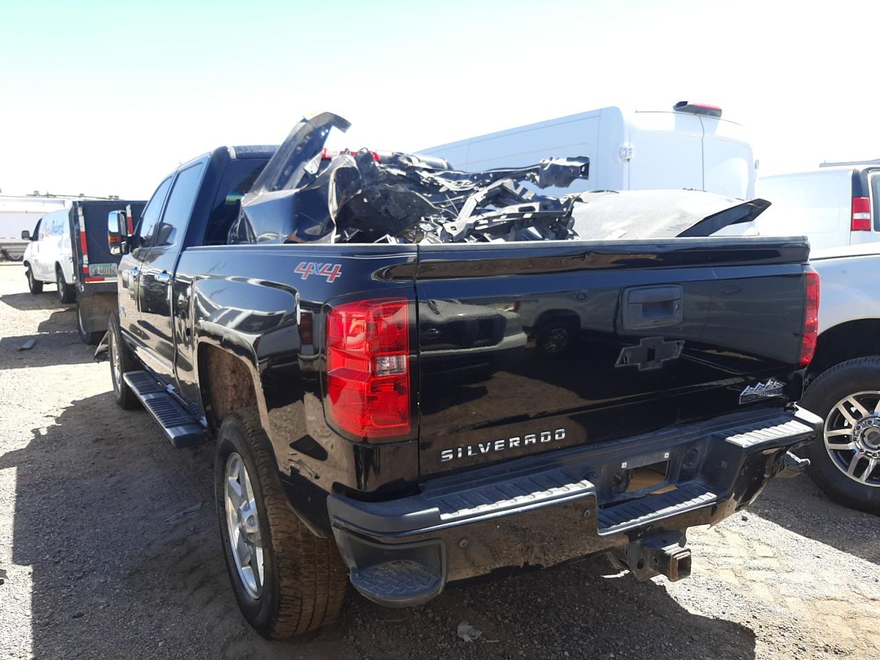 Photo 3 from auction – 2015 CHEVROLET SILVERADO with VIN 1GC1KXE83FF609062
