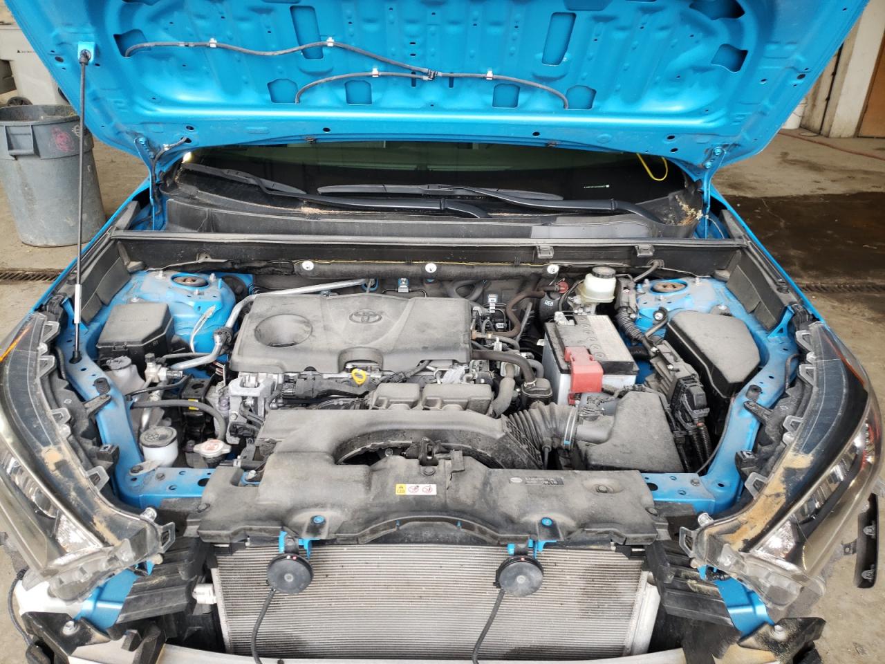 Photo 7 from auction – 2019 TOYOTA RAV4 XLE with VIN JTMP1RFV2KD030857