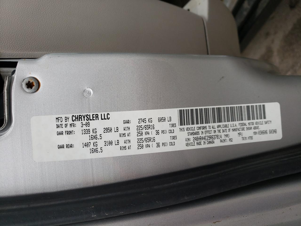 Photo 10 from auction – 2009 CHRYSLER TOWN & COU with VIN 2A8HR44E29R637814