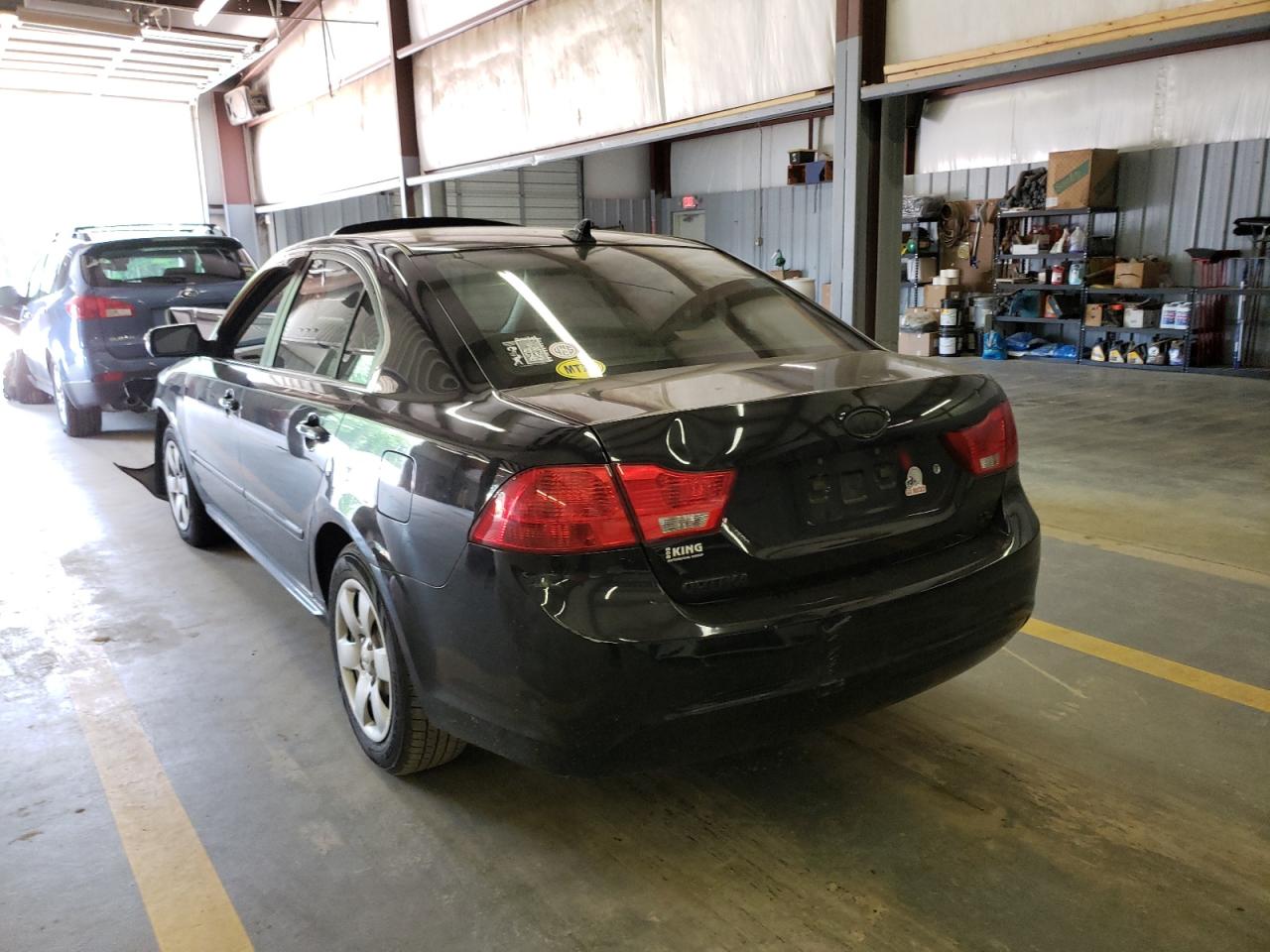 Photo 3 from auction – 2009 KIA OPTIMA LX with VIN KNAGE228995288192